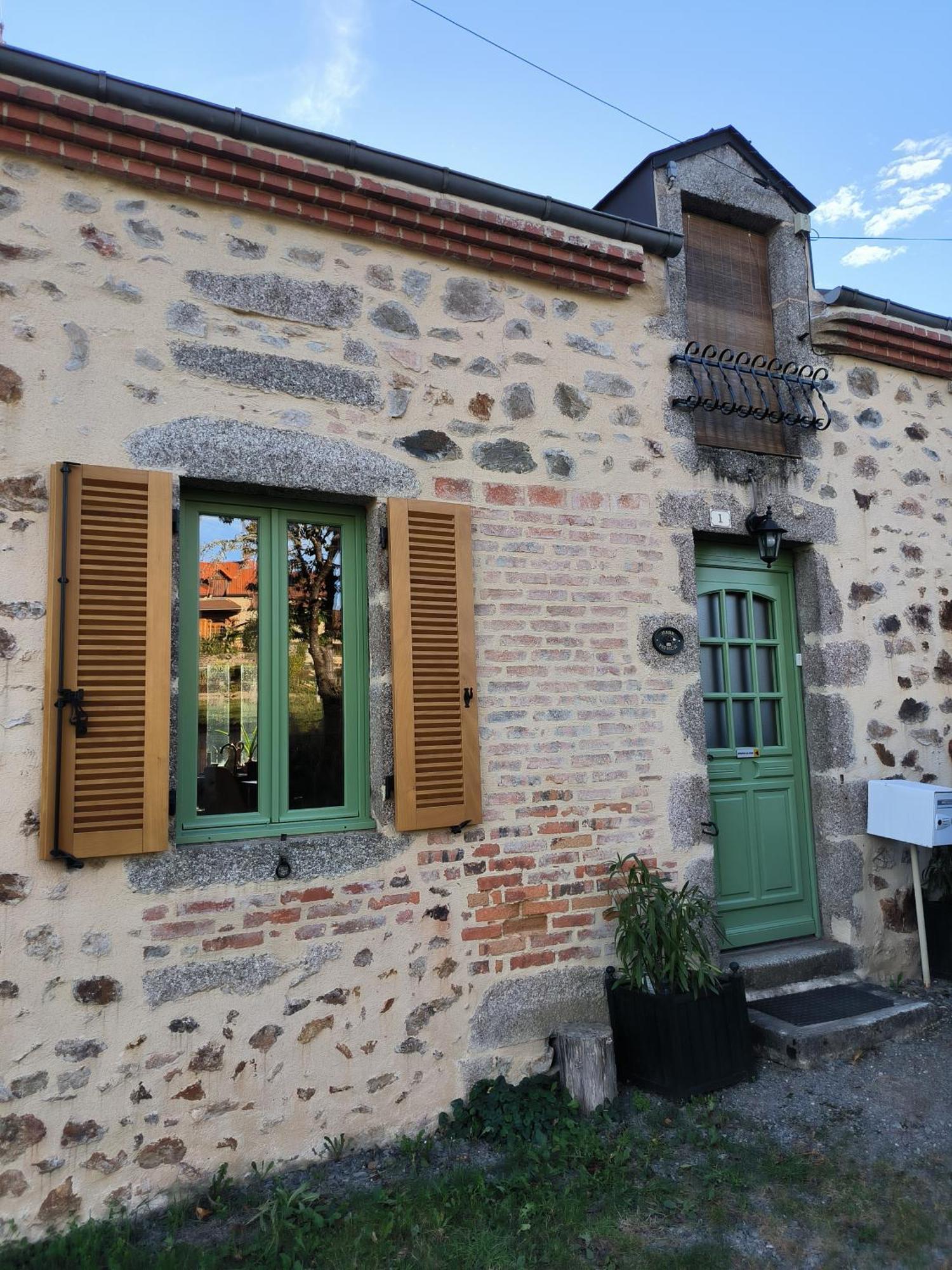 Chambres D'Hotes Montjouan Larochemillay Exteriör bild